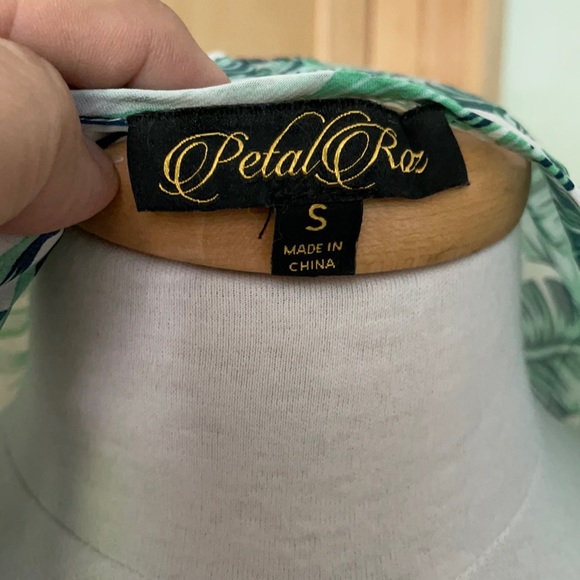 Petal Roz Green Tropical Print Chiffon Maxi Dress, Size S - Picture 16 of 16